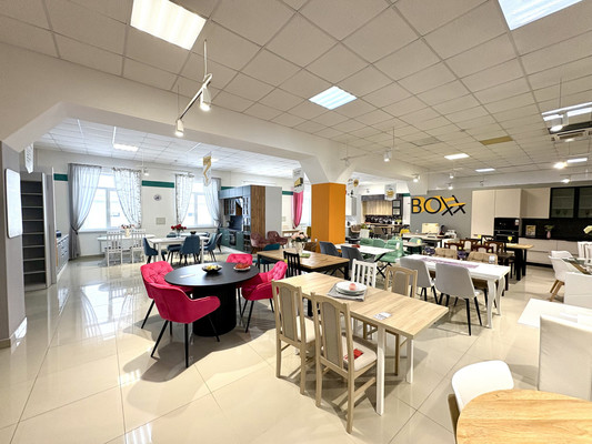 Снять  торговое помещение