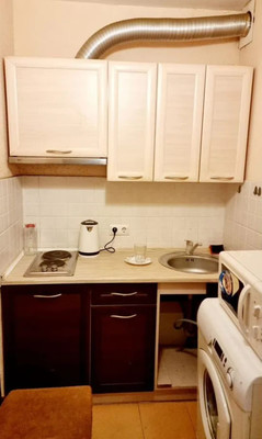 Купить --комнатную квартиру