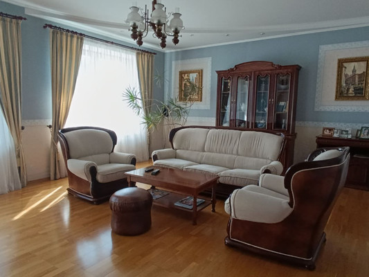 Купить 4-комнатную квартиру