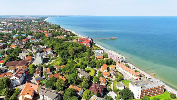 Купить --комнатную квартиру