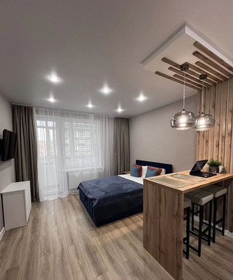 Купить --комнатную квартиру